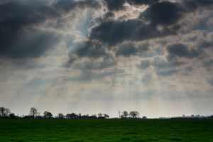 clouds-cloudy-ray-of-sunshine-768